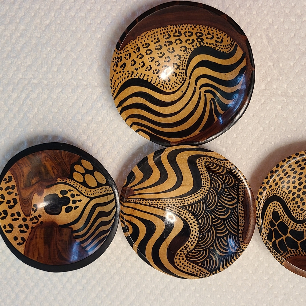 Hand-Painted Wood Decorative Bowls - Black & Natural Brown - Picture 10 of 10